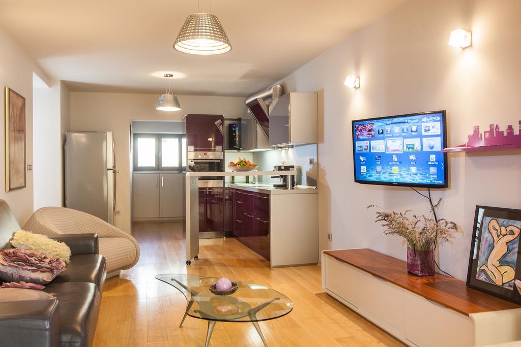 Apartments Glusac 포드고라 객실 사진